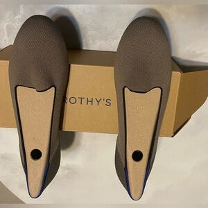 Rothy's Wm’s The Lounge Loafer In Sparrow.